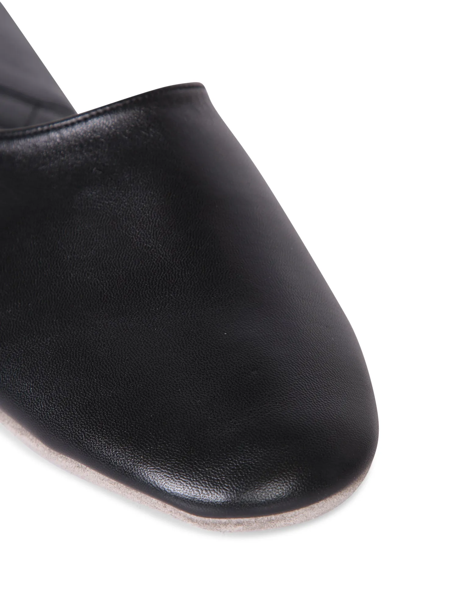 Air Travel Black Sneakers