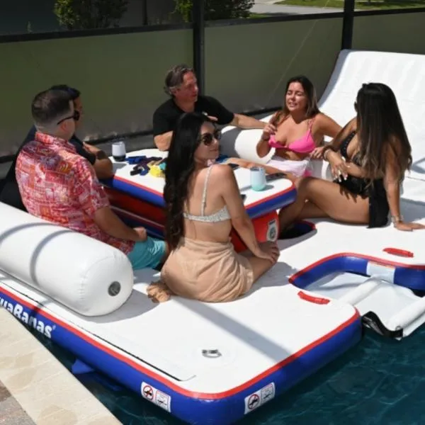 AquaBanas Social Bana™ Inflatable Platform