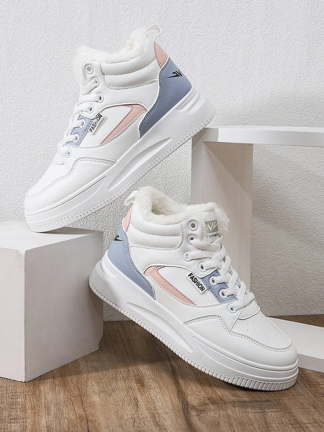 Colorblock Lace-up Front Skate Shoes