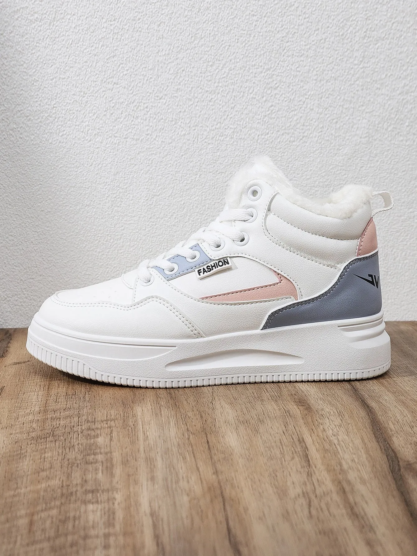 Colorblock Lace-up Front Skate Shoes