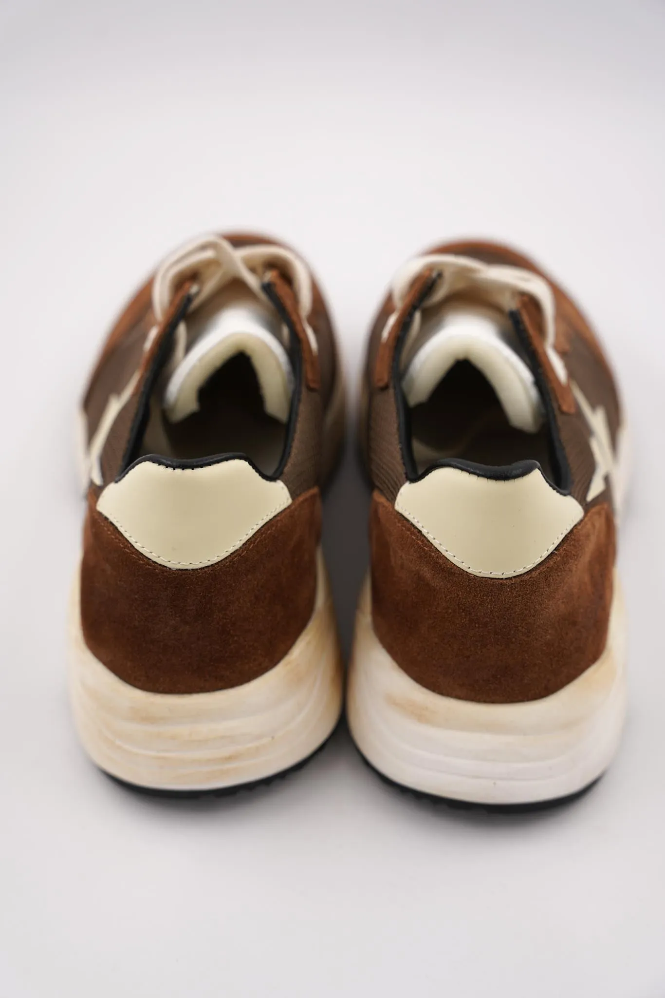 Ginger Star Sneakers