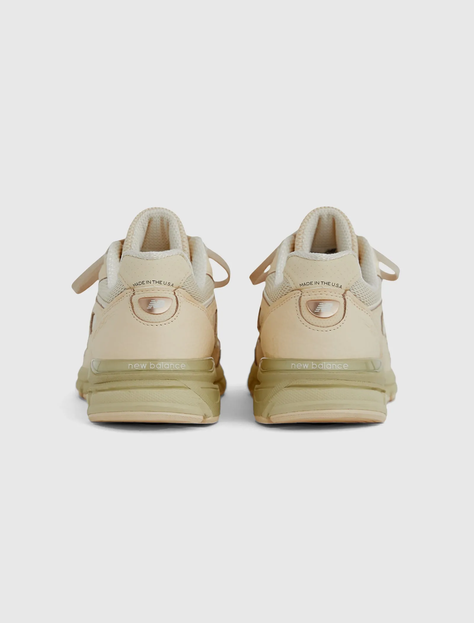 MADE IN USA 990 V4 "MACADAMIA NUT"