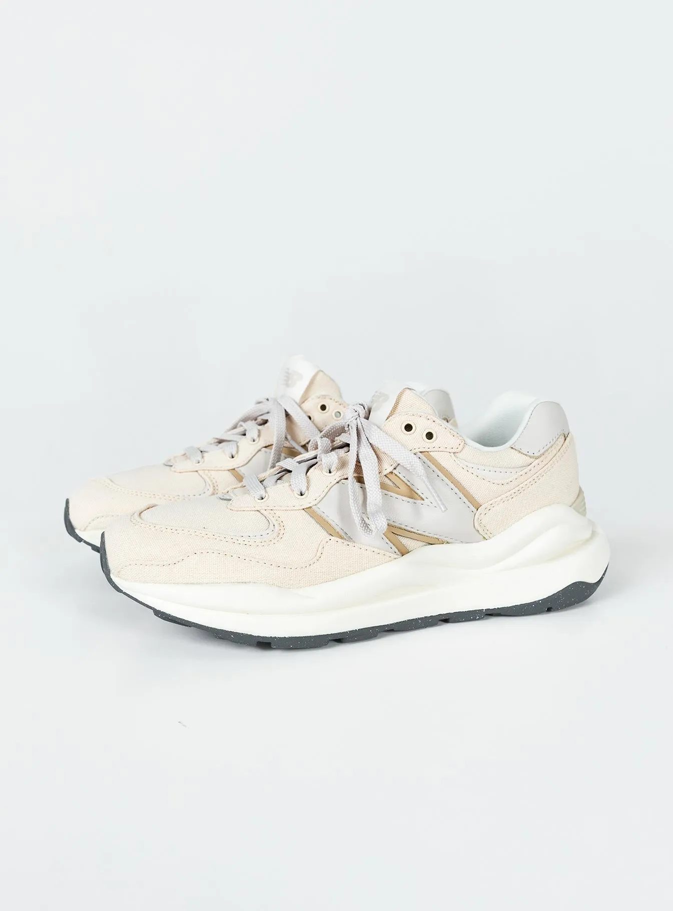 New Balance 5740 Pink