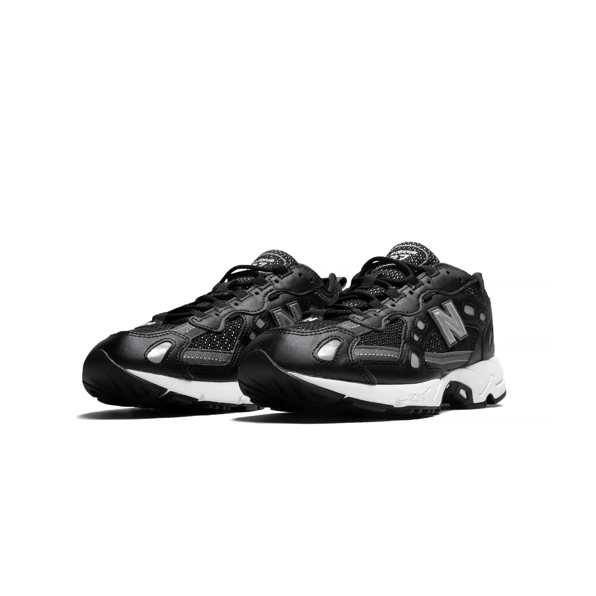 NEW BALANCE MEN ML827AAG SHOE