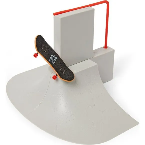 Spin Master Tech Deck Build-A-Park World Tour PFK Skate Center