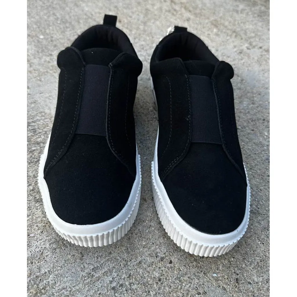 Splendid NWT Vivian Slip On Sneakers - Size 7.5